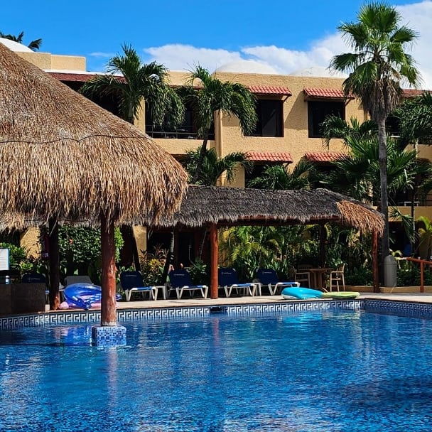Freshwater swimming pool Nautibeach