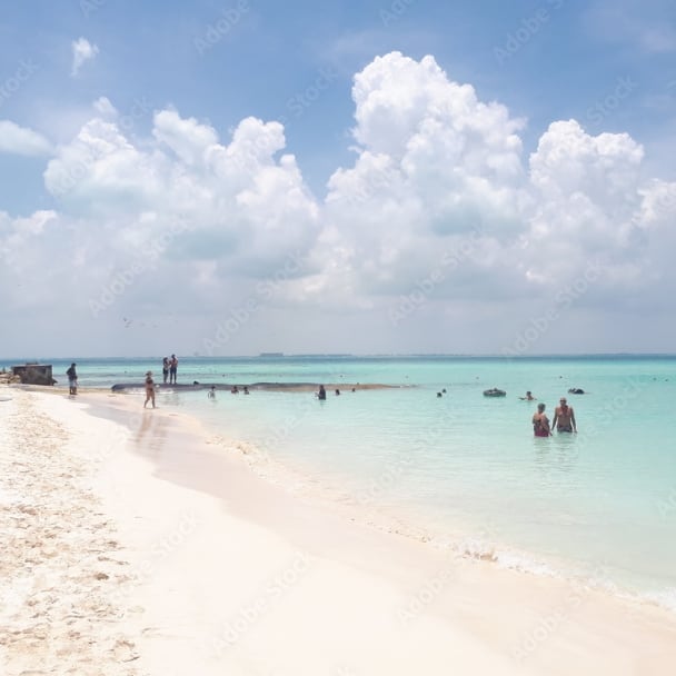 Direct beach access Playa Norte Isla Mujeres